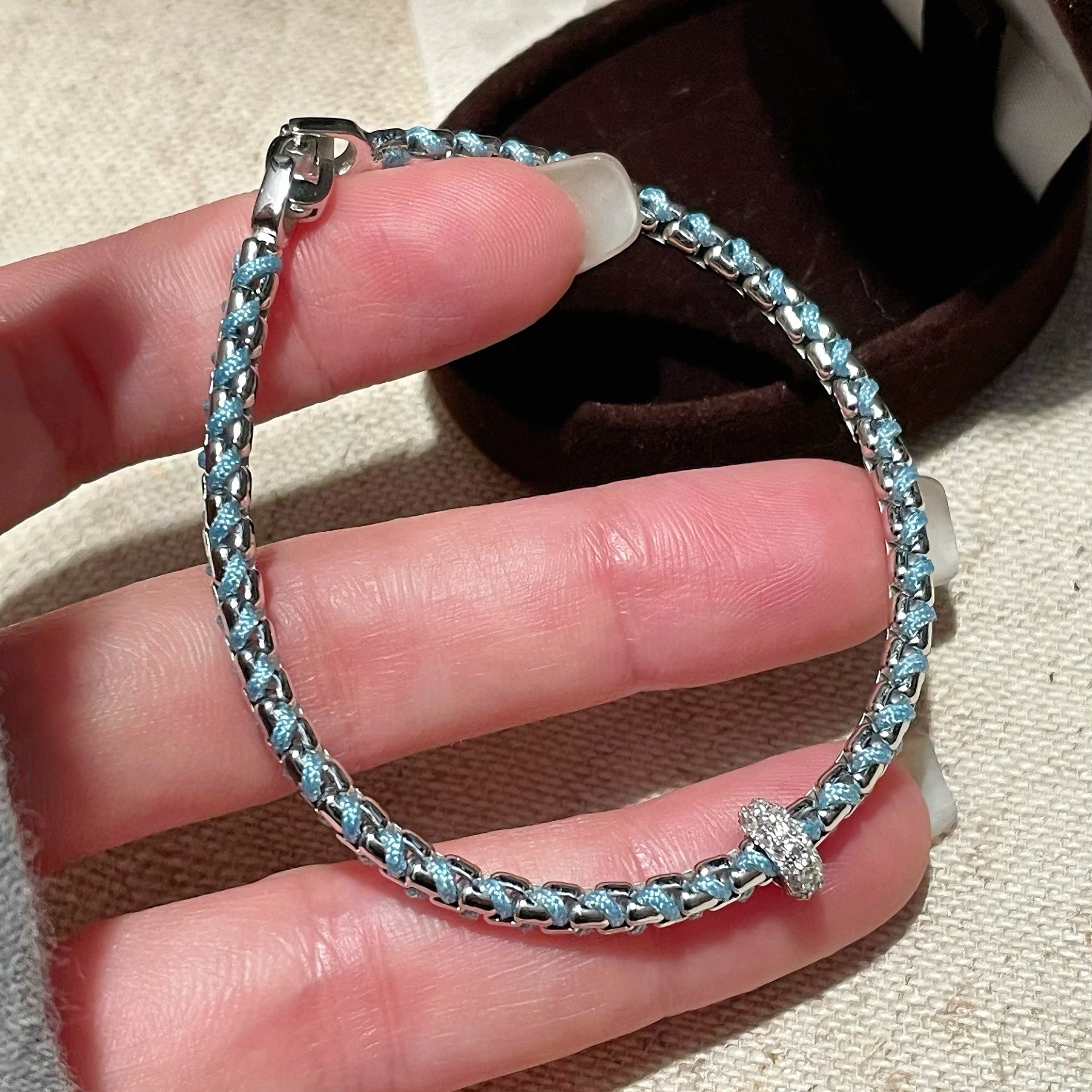 925 Sterling Silver Blue Vine Sparkling Zirconia Elegant Chain Bracelet