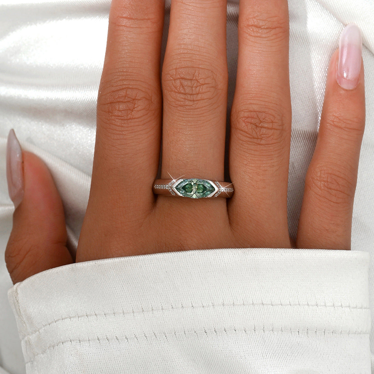 Green Marquise Cut Moissanite Geometric Oval Shaped 925 Sterling Silver Ring
