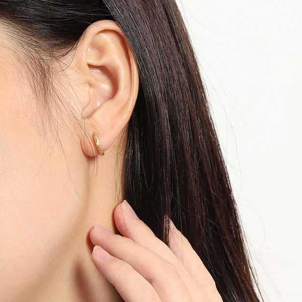 Mini Irregular Geometry Circle 925 Sterling Silver Huggie Earrings