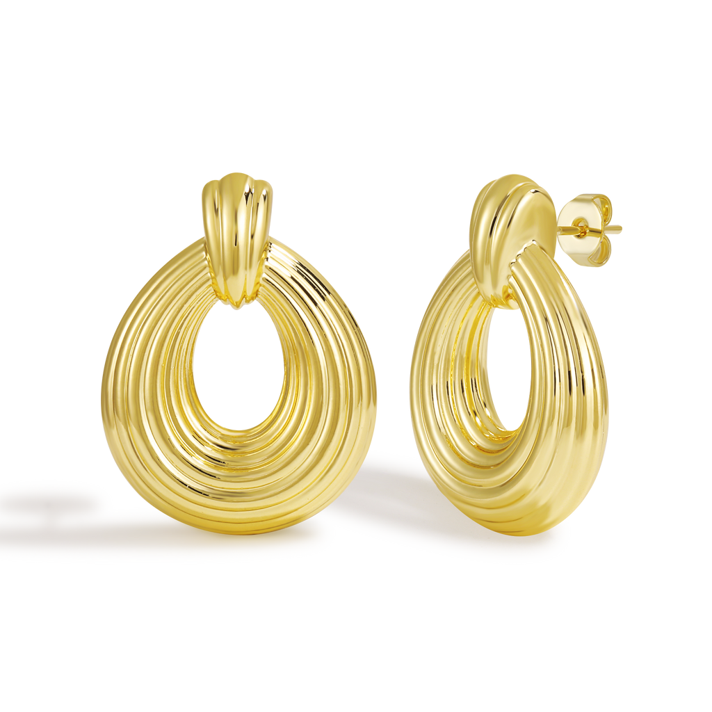 Romantic Twisted Wire Heart Shaped Hoop Earrings with Dimensional Design