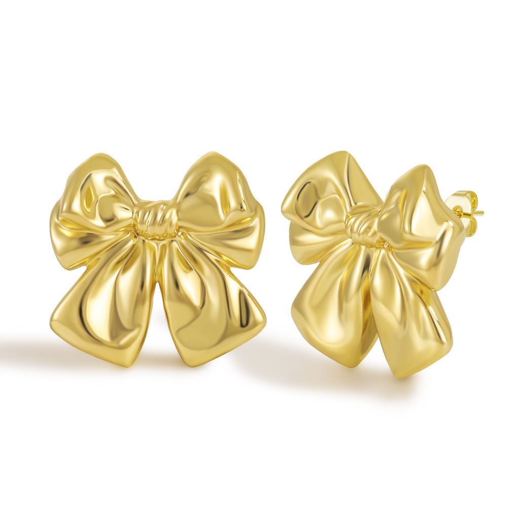 Romantic Heart-shaped Stud Earrings with Smooth Contoured Edges