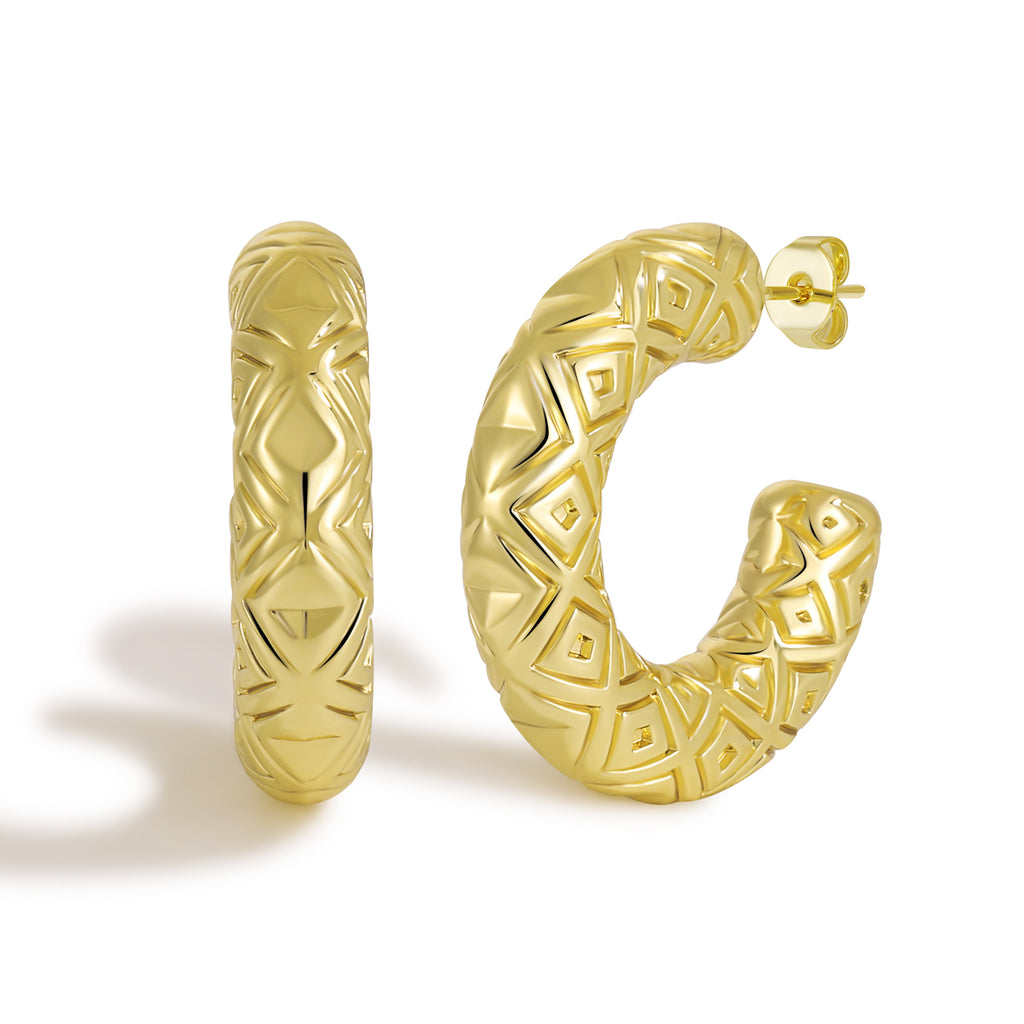 Ornate Filigree Detailed Teardrop Frame Earrings with Vintage Influence