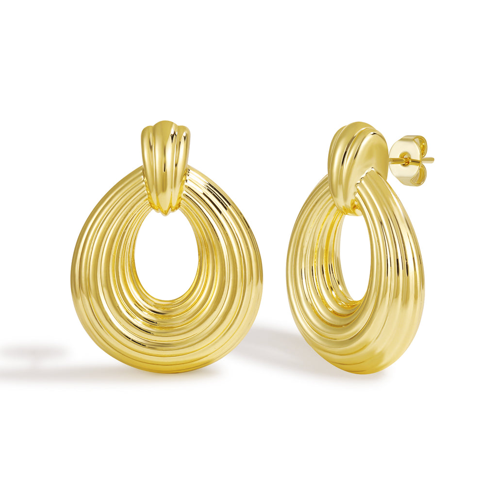 Romantic Twisted Wire Heart Shaped Hoop Earrings with Dimensional Design